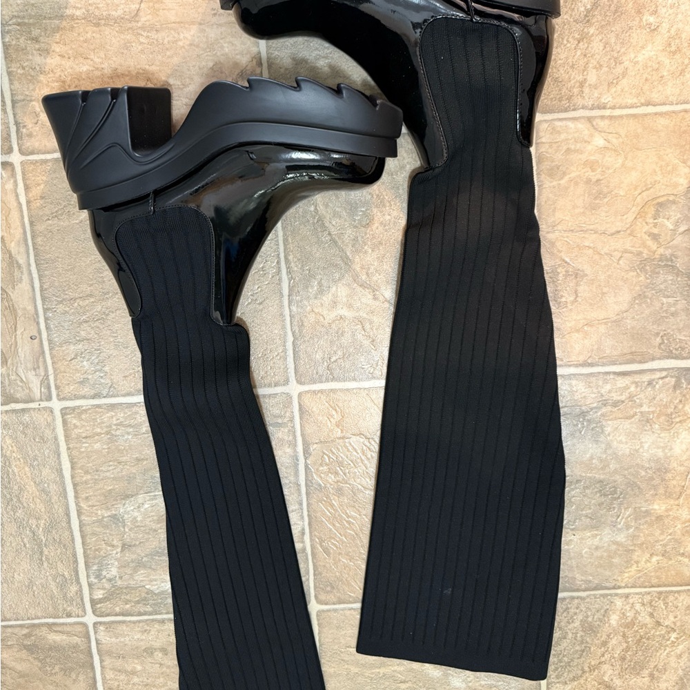 Margot Black Platform Footwear